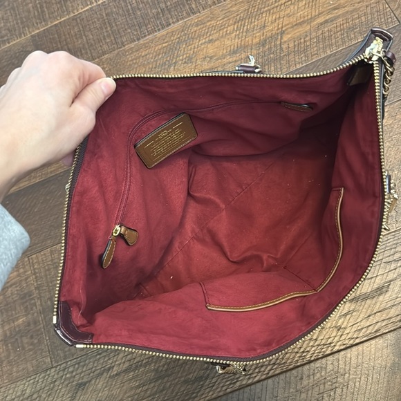 Vintage Coach AVA CHAIN TOTE IN purple SIGNATURE LEATHER - Picture 9 of 11